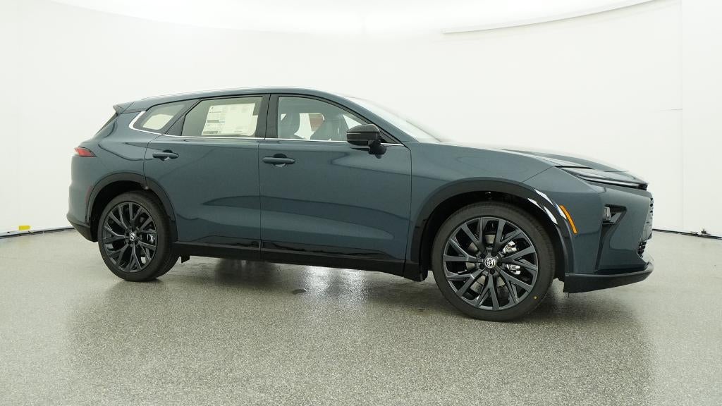 2025 Toyota Toyota Crown Signia Limited