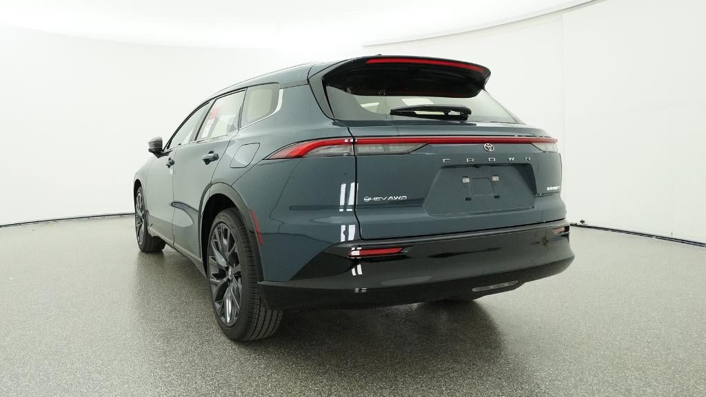 2025 Toyota Toyota Crown Signia Limited