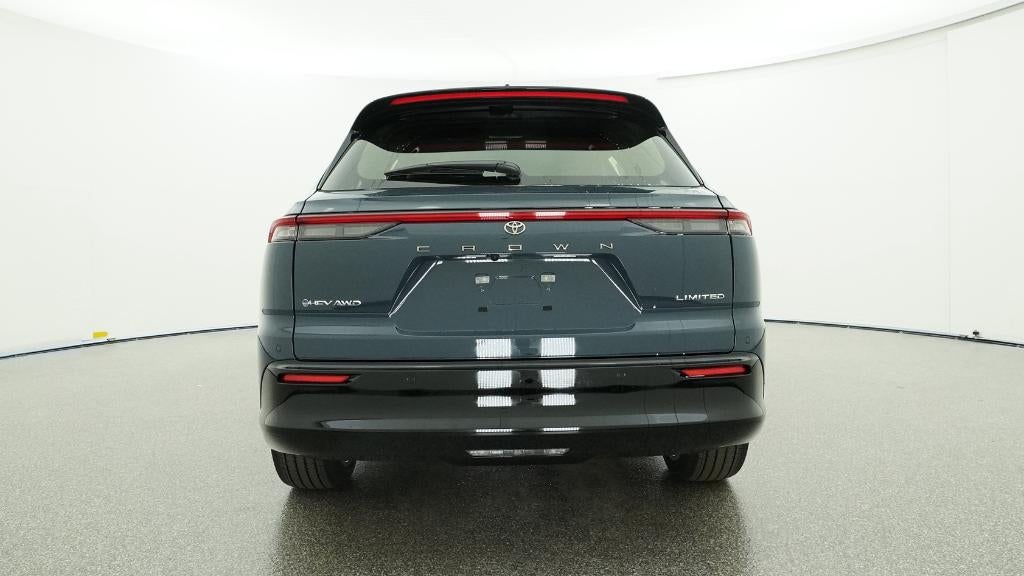 2025 Toyota Toyota Crown Signia Limited