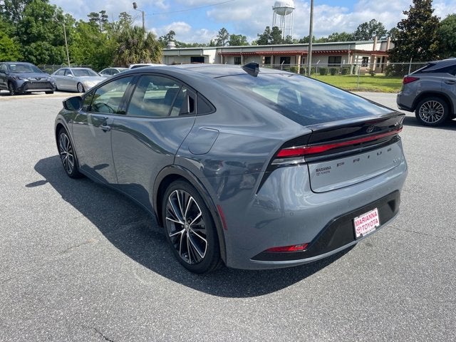 2024 Toyota PRIUS XLE