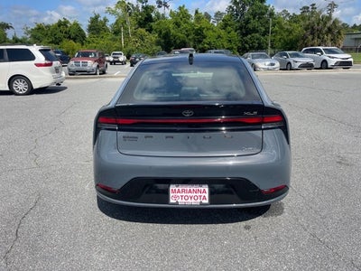 2024 Toyota PRIUS XLE