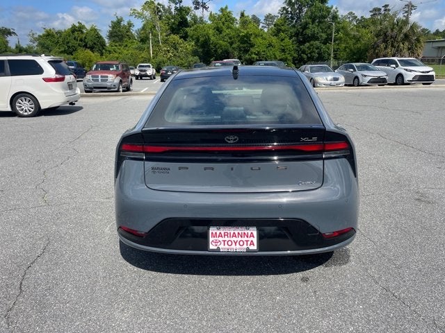 2024 Toyota PRIUS XLE