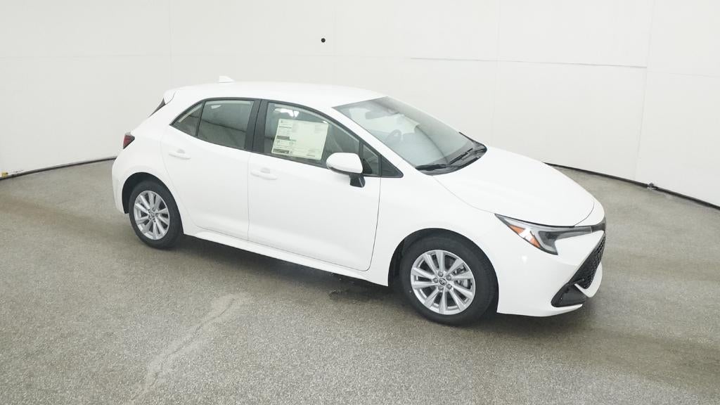 2025 Toyota Corolla Hatchback SE
