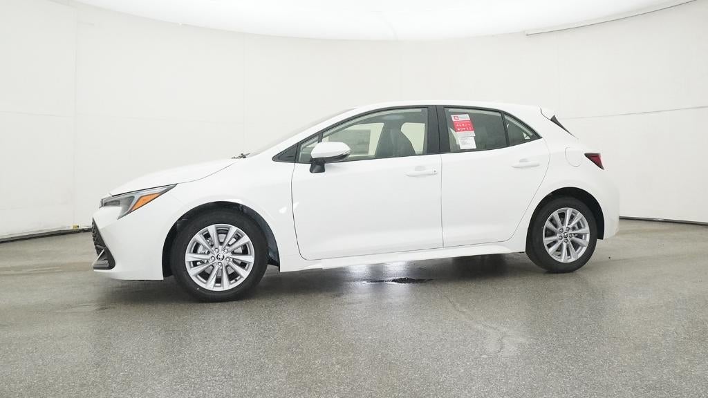 2025 Toyota Corolla Hatchback SE