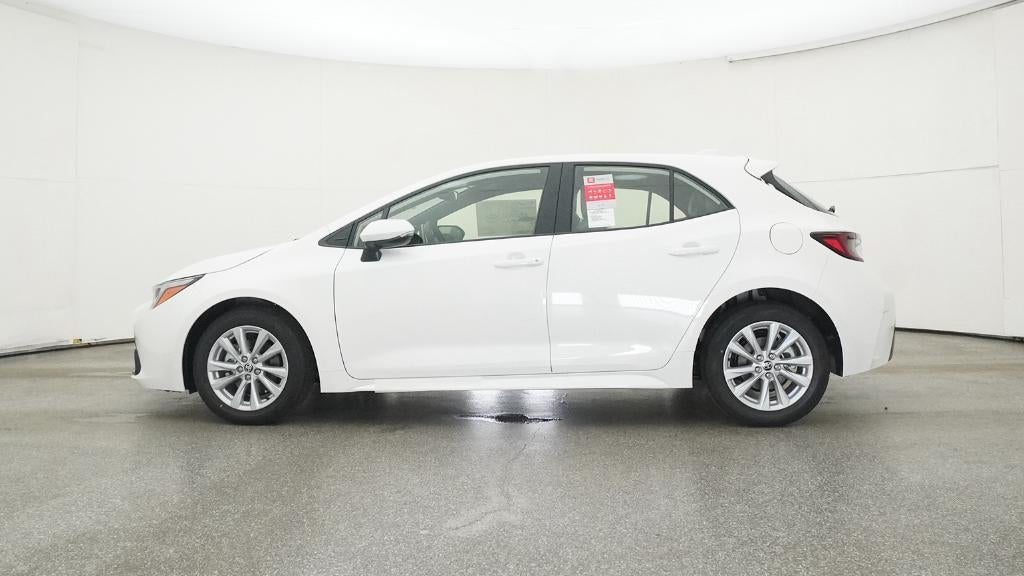 2025 Toyota Corolla Hatchback SE