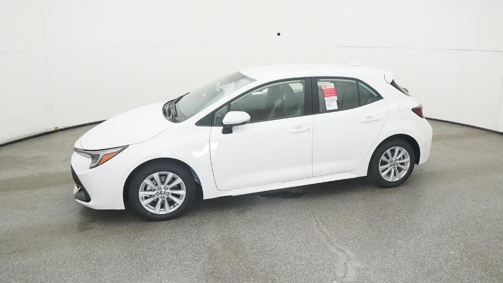 2025 Toyota Corolla Hatchback SE