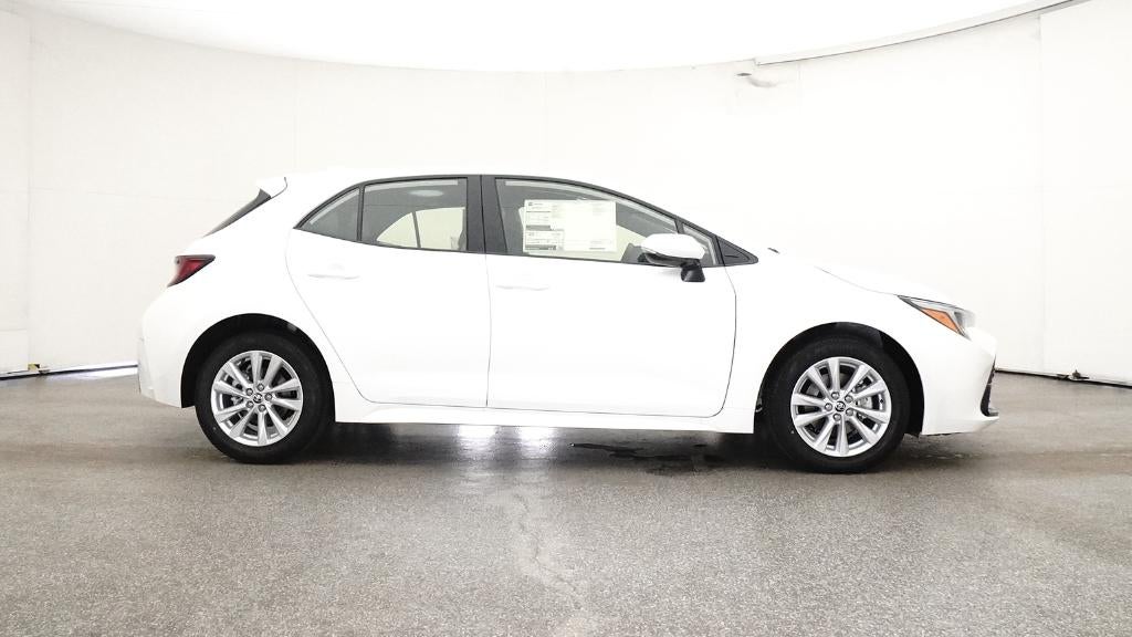 2025 Toyota Corolla Hatchback SE