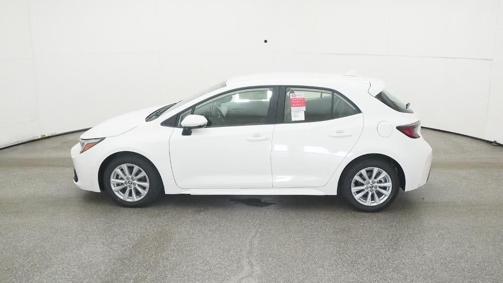 2025 Toyota Corolla Hatchback SE