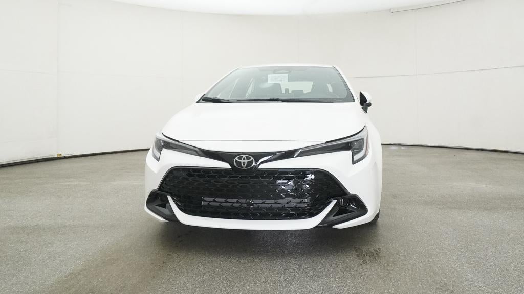 2025 Toyota Corolla Hatchback SE
