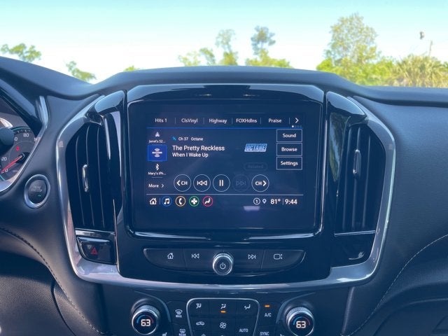 2022 Chevrolet Traverse LT Leather