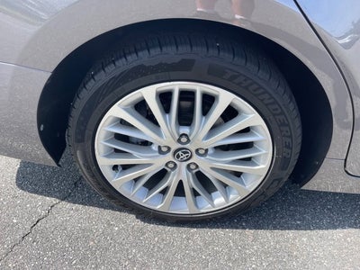 2020 Toyota Camry Hybrid Hybrid XLE
