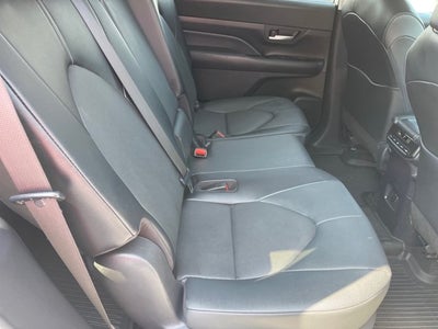 2024 Toyota Grand Highlander Base
