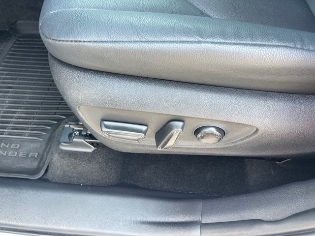 2024 Toyota Grand Highlander Base