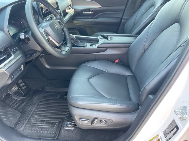2024 Toyota Grand Highlander Base