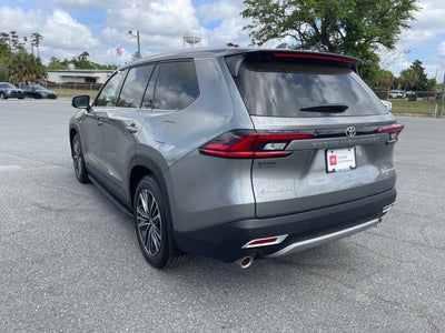 2025 Toyota Grand Highlander Hybrid Base
