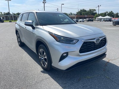 2022 Toyota Highlander Hybrid Base
