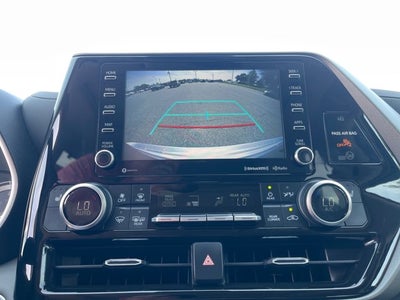 2022 Toyota Highlander Hybrid Base
