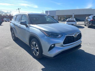2023 Toyota Highlander Base