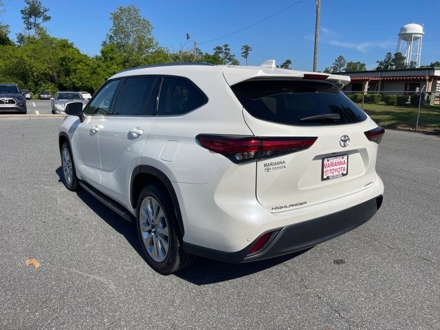 2021 Toyota Highlander Base