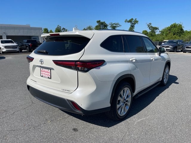 2021 Toyota Highlander Base