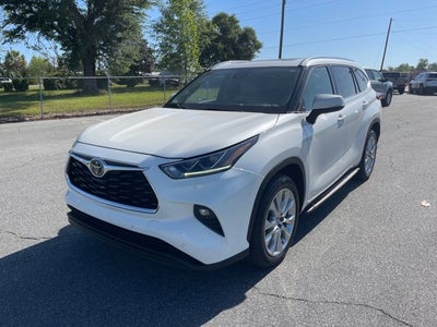 2021 Toyota Highlander Base
