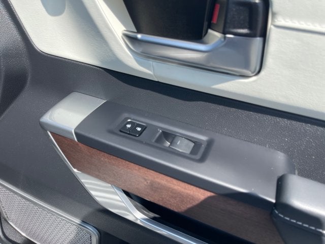 2025 Toyota Sequoia Base