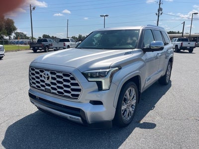 2025 Toyota Sequoia Base