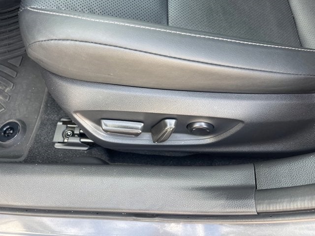 2024 Toyota Prius Base