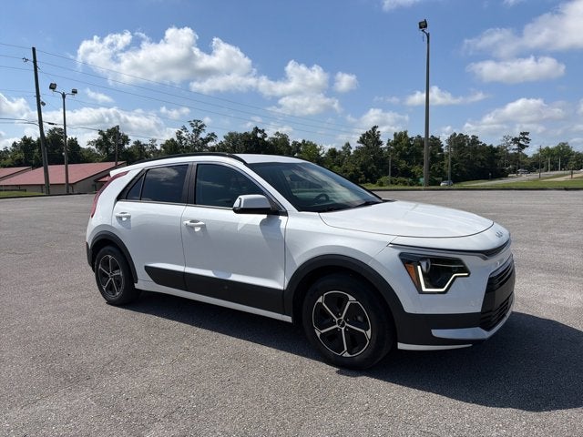 2023 Kia Niro EX HEV's photo