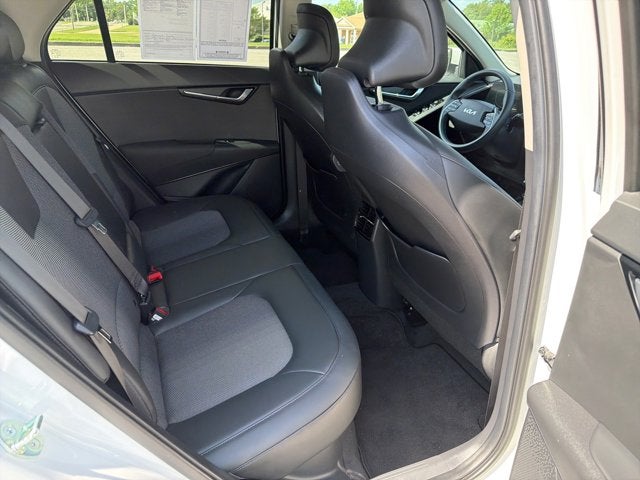 2023 Kia Niro EX