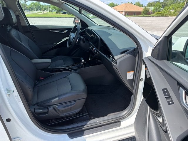 2023 Kia Niro EX