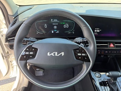 2023 Kia Niro EX