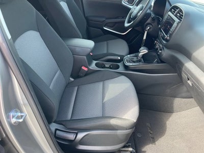 2025 Kia Soul Base