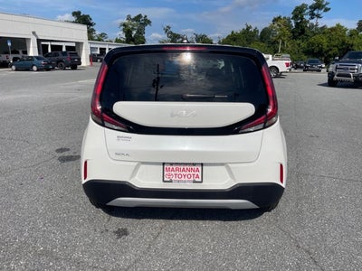 2025 Kia Soul Base