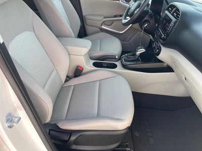2025 Kia Soul Base