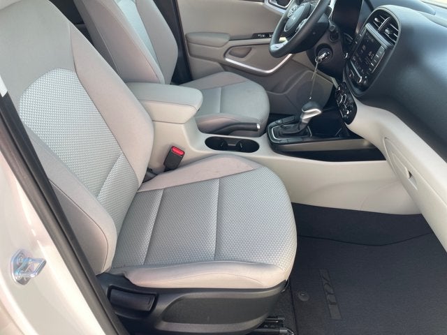 2025 Kia Soul Base